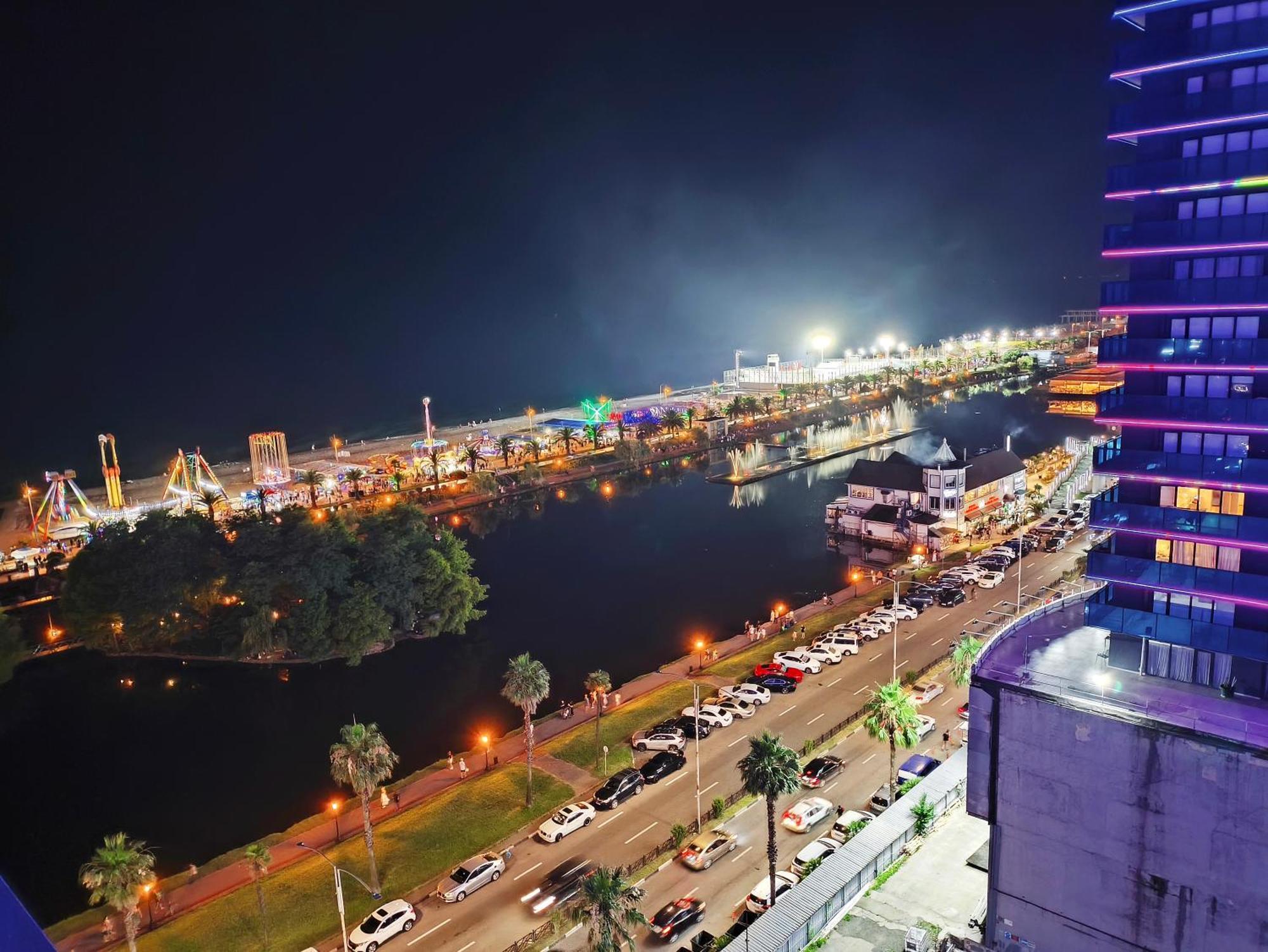 Orbi-City Batumi Apartments Sea View 外观 照片